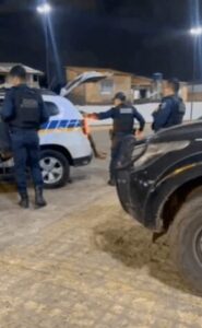 homem suspeito de aliciar adolescente dentro de ônibus é detido