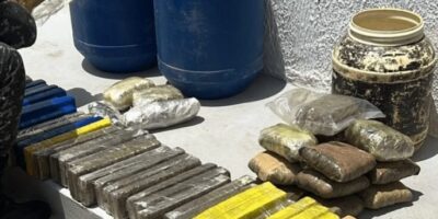 Dupla é presa e mais de 80 kg de drogas e R$ 20 mil em espécie são apreendidos