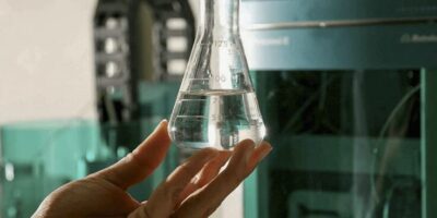 Brasil tem mais três mortes e nove casos de intoxicação por metanol