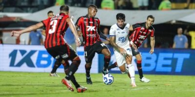 Vitória vence clássico contra o Bahia e respira na luta contra o Z4 do Brasileirão