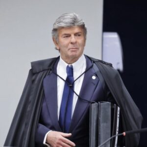 Fux pede para ser transferido à 2ª turma do STF