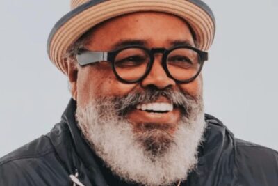 Jorge Aragão anuncia redução da agenda de shows e despedida dos palcos
