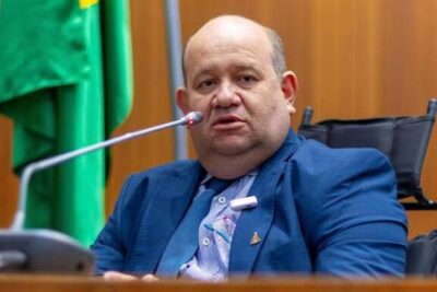 “Estão mostrando um cavalo dizendo que é um boi”, afirma Fred Maia sobre oposição tentar implicar governador no caso da