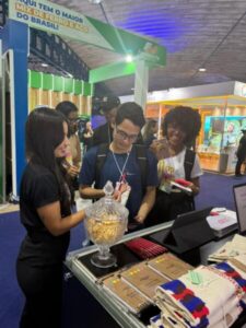 Equipe da SeRHum na Expo Indústria 2025