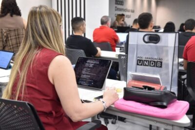 Pós-Graduação UNDB aposta em Inteligência Artificial e lança três imersões exclusivas