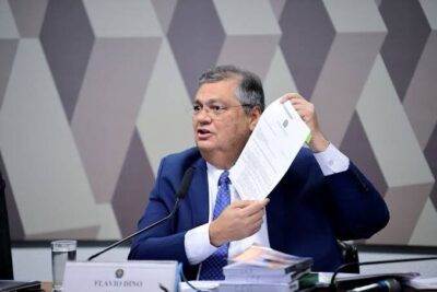 Mulher é condenada por chamar seguranças de Flávio Dino de ‘macacos’ em shopping de Brasília