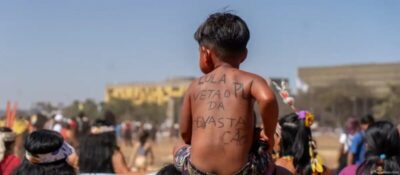 Infância indígena: mortes evitáveis, tiros e marcas de gado