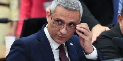 Moraes nega a deputado permissão para visitar Bolsonaro