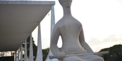 STF derruba decisão de Barroso que autoriza enfermeiros a fazer aborto