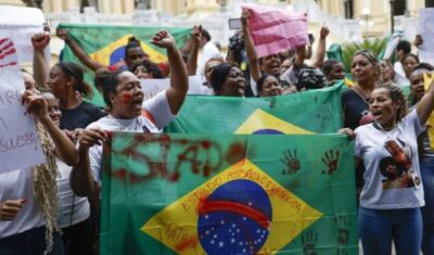 Moradores do Alemão e da Penha protestam contra mortes em operação