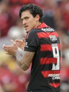 Pedro e De La Cruz titulares