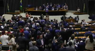 Câmara aprova isenção do IR para quem ganha até R$ 5 mil