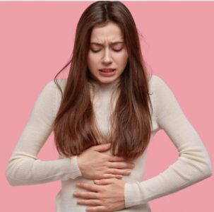 Licença menstrual: Câmara aprova dispensa do trabalho em casos graves