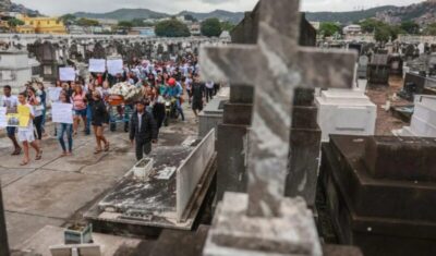 PT, PSOL e PCdoB pedem ao STF acesso de familiares à perícia de corpos
