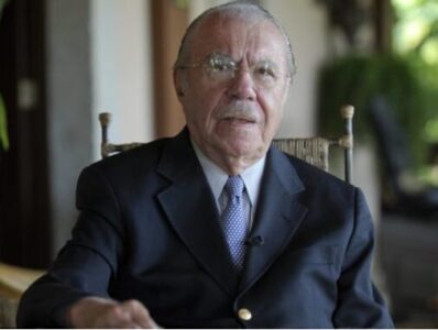 A nova empreitada literária do ex-presidente José Sarney