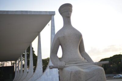 STF derruba decisão de Barroso que autoriza enfermeiros a fazer aborto