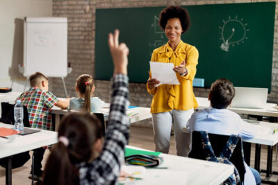 No Dia do Professor, educadores apontam quatro desafios da área