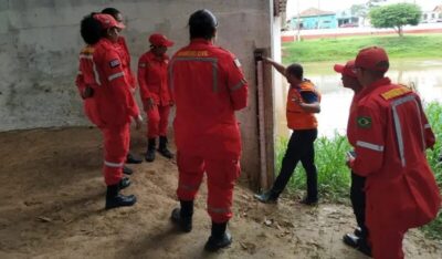 Defesa Civil de Pedreiras realiza inspeção no nível do rio após grande fluxo de chuva na região.