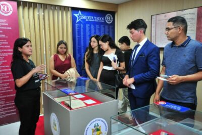 Estudantes de Direito visitam a Assembleia Legislativa e o Memorial do Legislativo MaranhenseUniversitários percorreram as instalações da Alema, assistiram palestra sobre o processo legislativo e conheceram o acervo histórico, político e cultural do Memorial da Casa