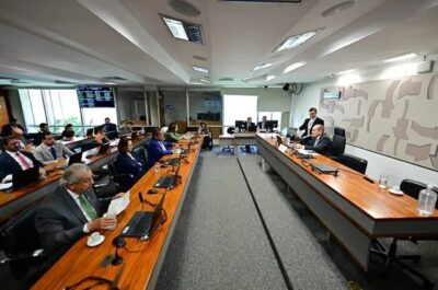 Comissões aprovam emendas ao Orçamento de 2026