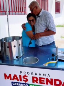 Prefeitura de Bequimão inicia entrega de carrinhos do Programa Mais Renda