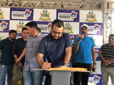 Clayton Noleto assina ordem de serviço e anuncia investimentos em Carolina