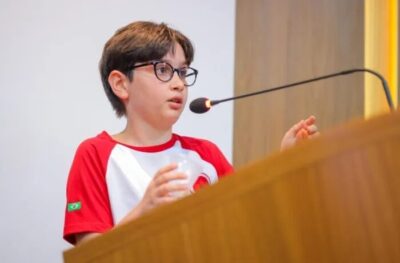 Alunos visitam a Câmara de São Luís e aprendem sobre o trabalho dos vereadores