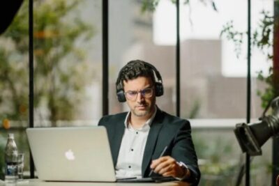 OpenAI muda o rumo e acelera a corrida pela IAG