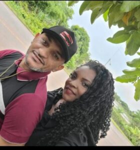 Marido e esposa, moradores de São Vicente, são assassinados com quase 30 tiros em São Bento