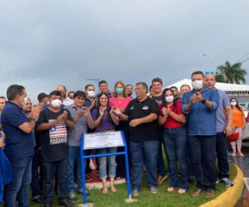 Com a presença de Flávio Dino, Léo Cunha entrega urbanização da Avenida Santos Dumont em Estreito