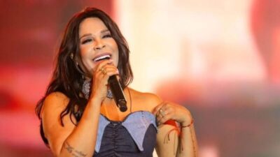 Silvânia Aquino anuncia saída da banda Calcinha Preta