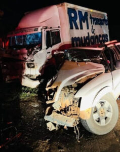 Acidente deixa três pessoas da mesma família mortas na BR-330, em Balsas (MA)