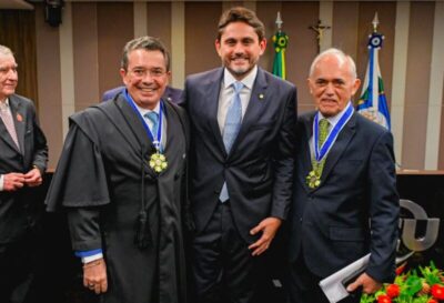 TCU: Juscelino prestigia homenagem ao maranhense Raimundo Carreiro