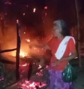 Homem incendeia casa com companheira em Peritoró