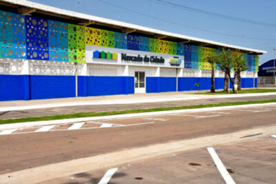 Eduardo Braide entrega novo espaço para feirantes do Mercado central