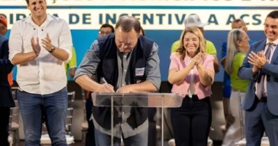 Brandão sanciona lei de adicional de 20% a agentes de saúde