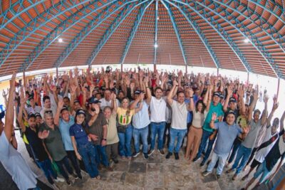 Senador Weverton Rocha visita Carolina e acompanha obras de pavimentação