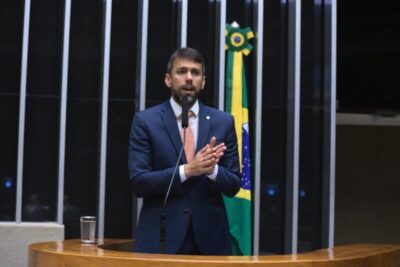 Câmara aprovada projeto de Pedro Lucas para construções resilientes e sustentáveis