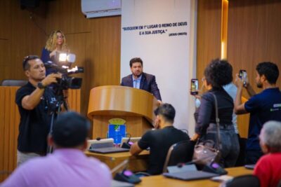 Dr. Joel preside audiência pública sobre qualidade dos serviços de internet em São Luís