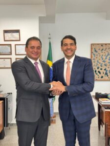 Senador Weverton vai relatar indicação de Jorge Messias ao STF