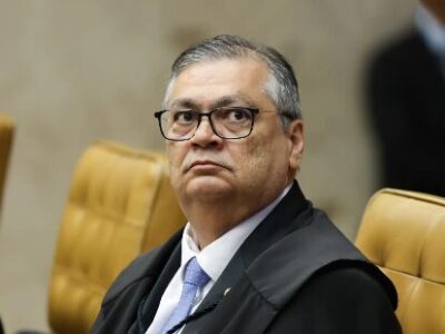 Dino dá aula sobre segurança e diz que chefes do crime não estão no morro