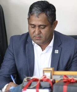 Pedro do Rosário efetua pagamento da 2ª parcela do Fundef e reforça valorização dos professores