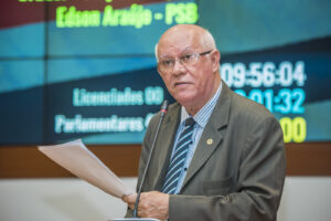 PF vai à casa do deputado maranhense Edson Araújo em nova fase da Operação Sem Desconto que prendeu ex-presidente do INSS