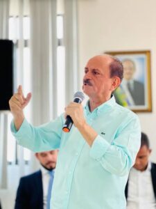 TCE investiga compra de livros de mais de 8 milhões feita pela gestão de Dr. Julinho em São José de Ribamar