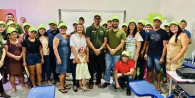 Prefeito Jacinto Neto entrega cartões do Programa Tempo de Semear e reforça apoio aos agricultores de São Raimundo do Doca Bezerra