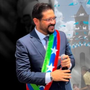 Pesquisa aponta que gestão de Dr. Rômulo é aprovada por mais de 70% da população em Cajapió