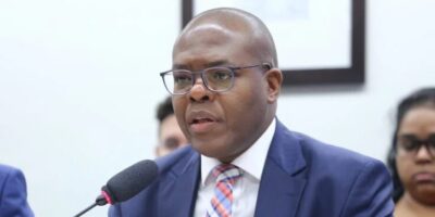 PF indicia Silvio Almeida por assédio sexual