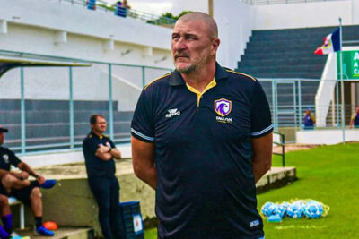 Sampaio aposta no técnico Luciano Quadros para reconstrução