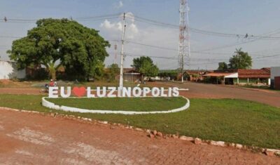 Prefeito nomeia esposa, cunhada e parentes de vereadores da base aliada; MPE recomenda exonerações