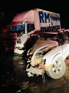 Pai, mãe e filho morrem após colisão na BR-330, em Balsas